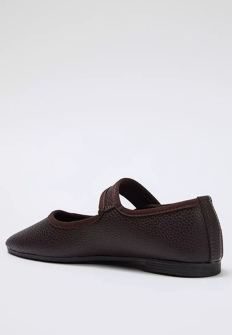 Textured Mary Jane Buckled Ballerina Flats