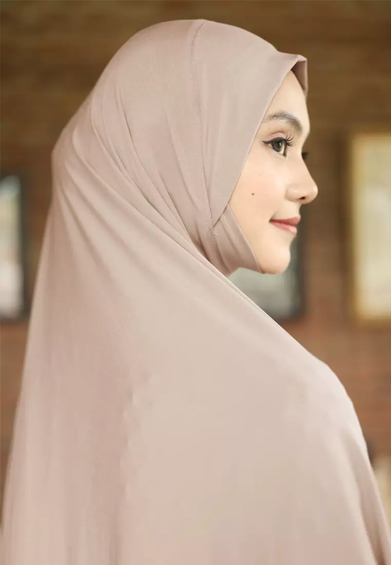 Cotton Bee - Lanna Bergo Malay | Hijab Instan Syari | Kerudung - Sahara Sand
