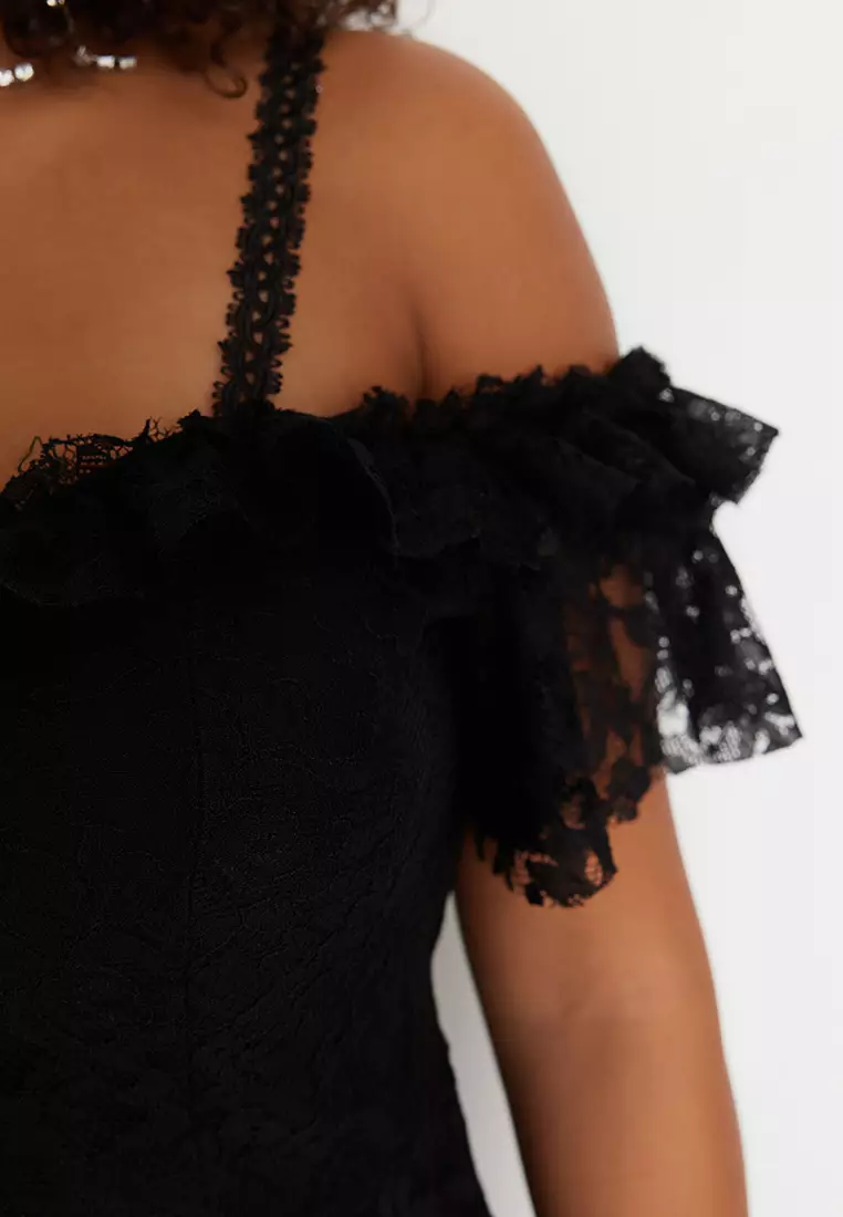 Black Strap A-Line/Flared Lace Long Evening Dress/Graduation/Engagement/Evening Dress