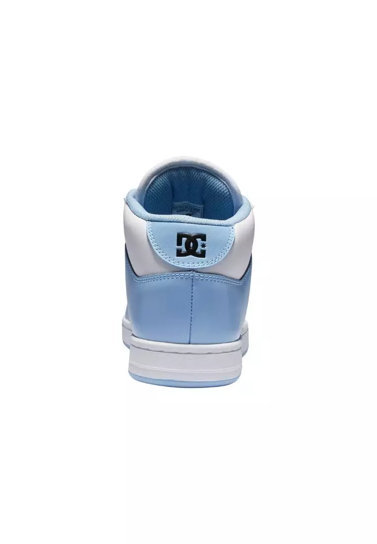 White and blue deals dc shoes