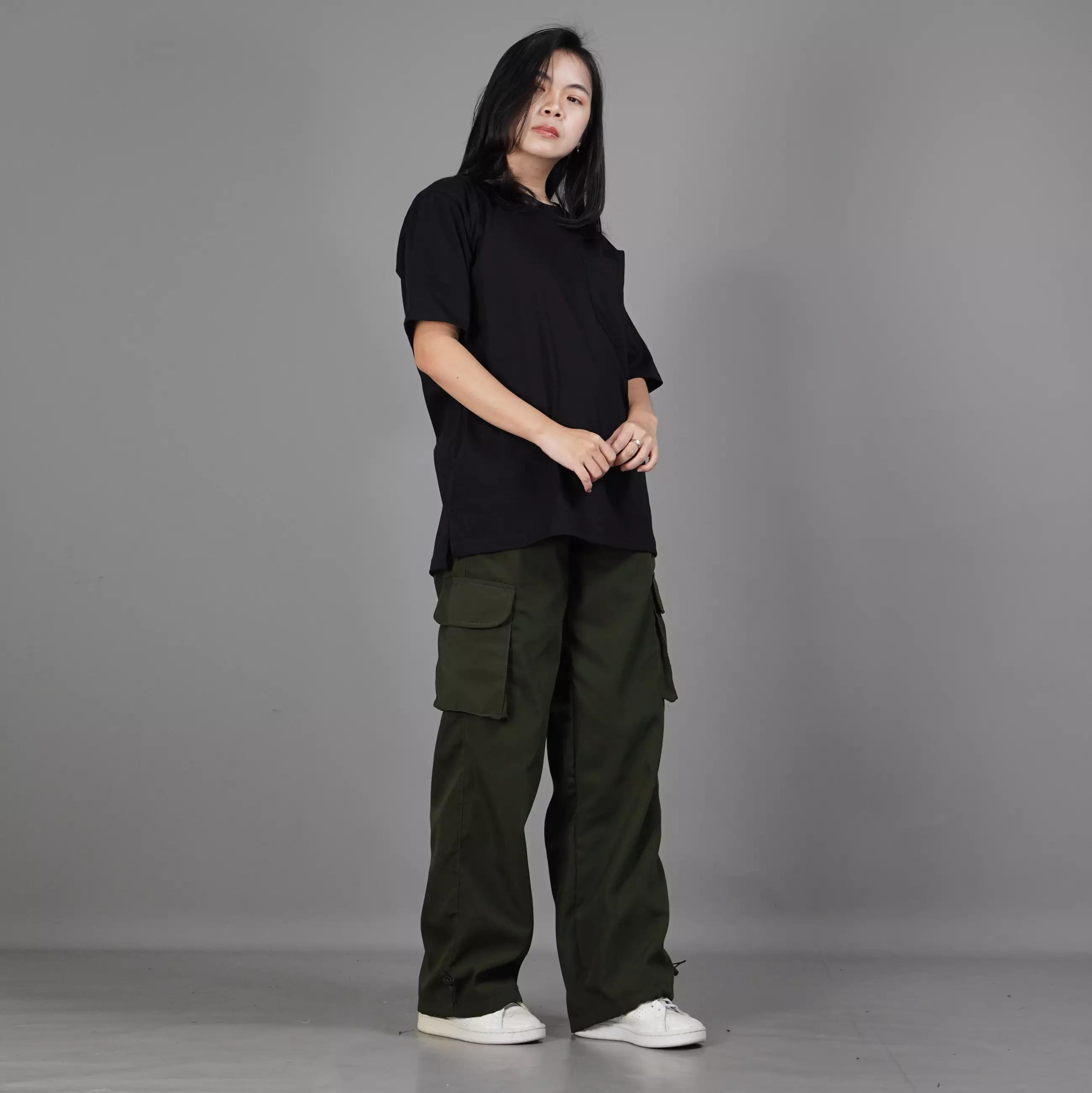  DANIELA Kaos Hitam Polos Black TShirt Kaos Katun Oversize TShirt - HITAM