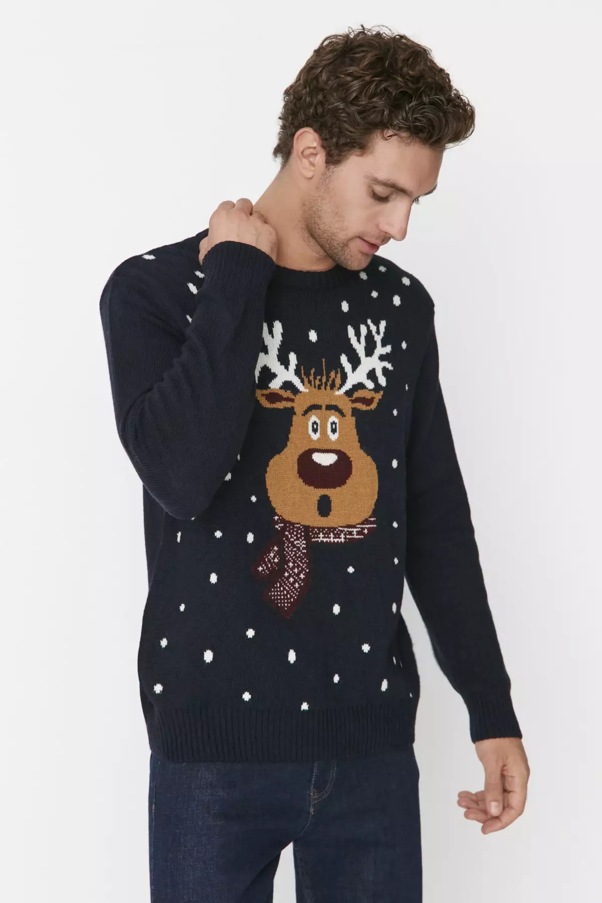 Buy Trendyol Navy Blue Men s Regular Fit Crew Neck Deer Pattern