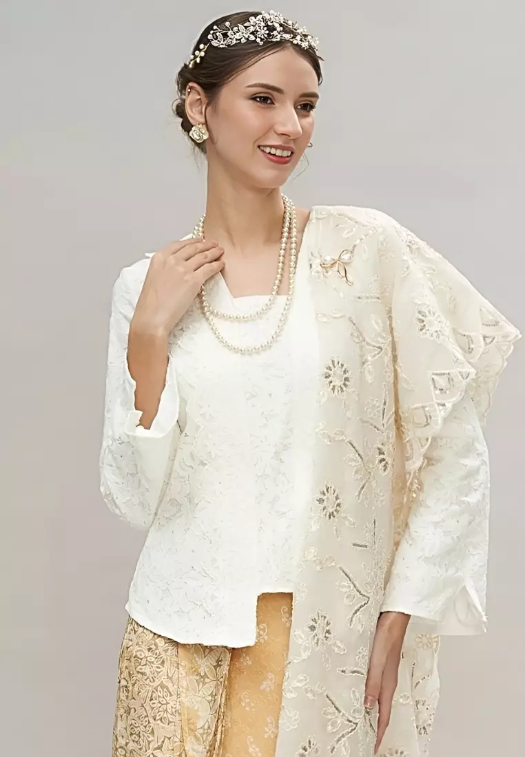 Intricate White Lace Kebaya Top