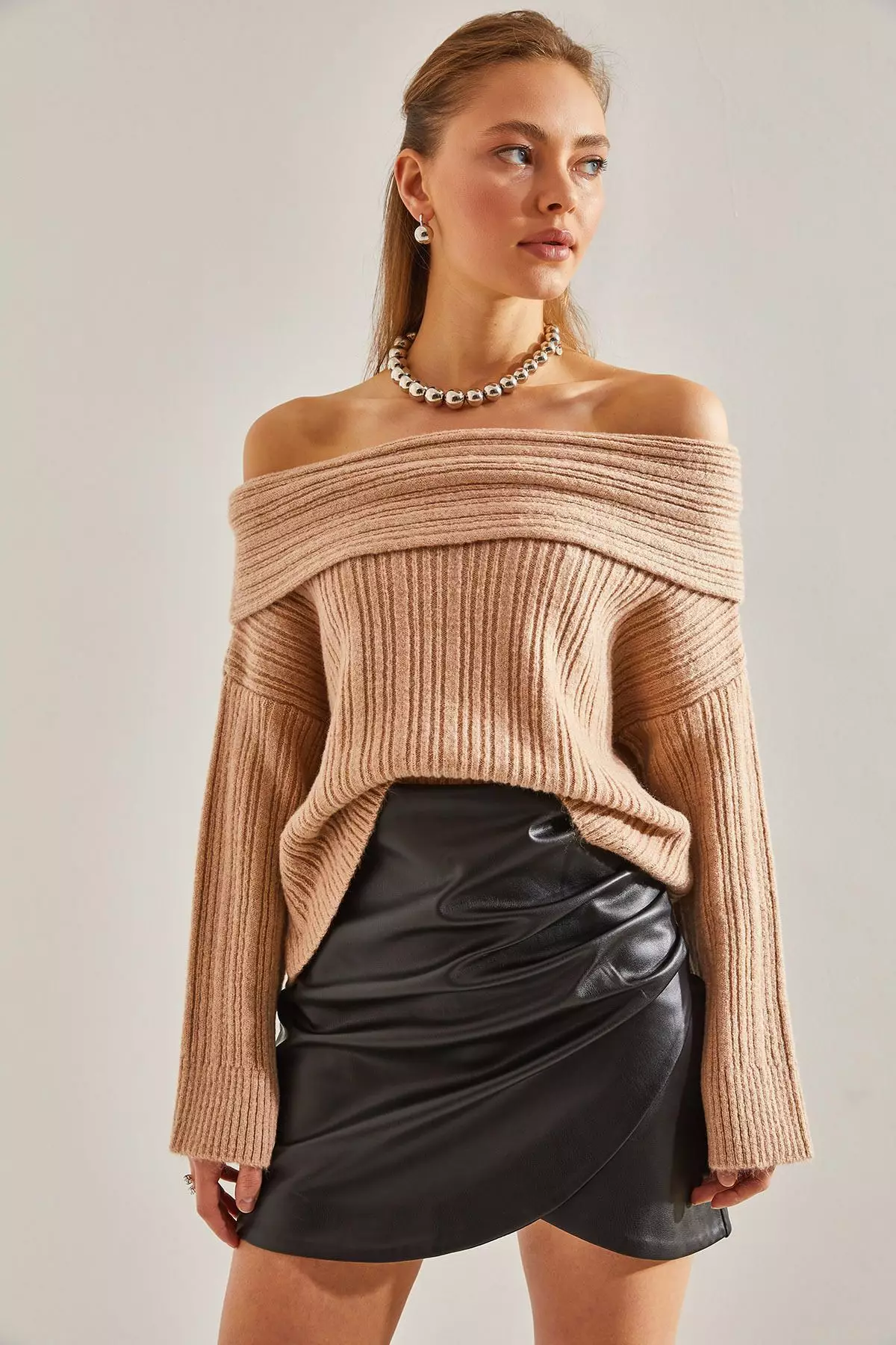 Women's Ruffle Collar Sweater
