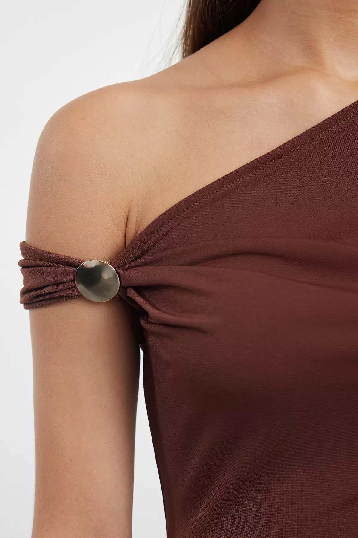 Asymmetric Fitted Top