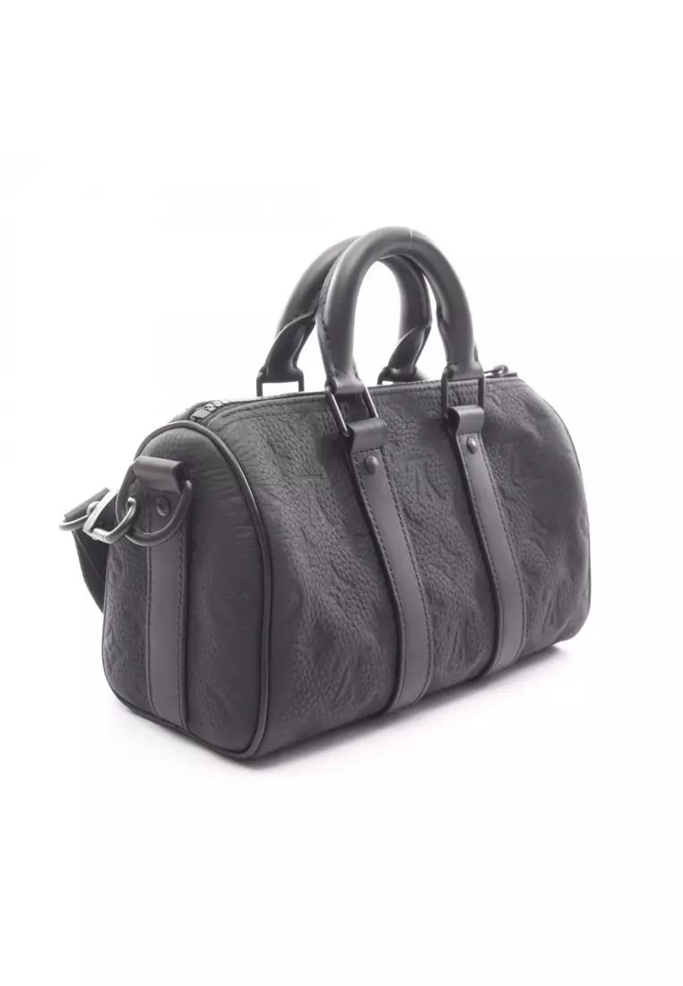 Pre-Loved Louis Vuitton Keepall Bandouliere 25 taurillon monogram Noir Handbag leather black 2WAY