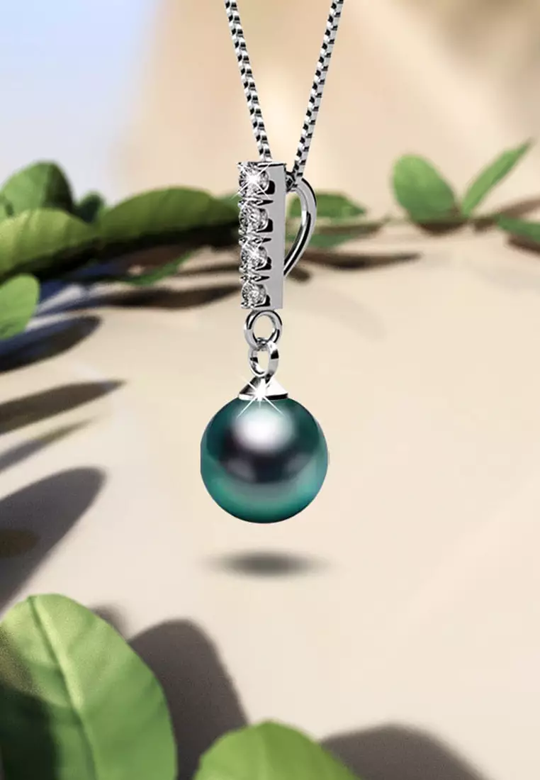 Lustrous Pendant Necklace Embellished with SWAROVSKI® Crystal Iridescent Tahitian Look Pearls