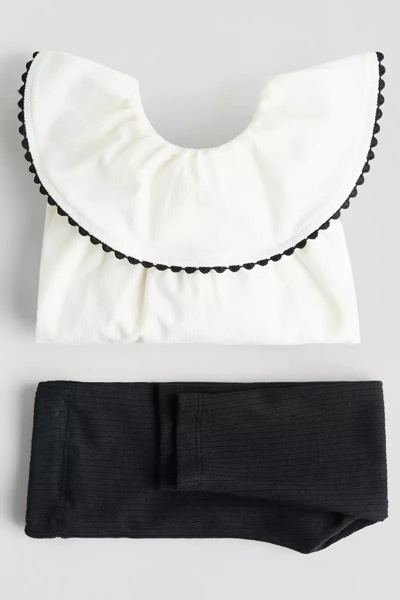 2-piece blouse and leggings set