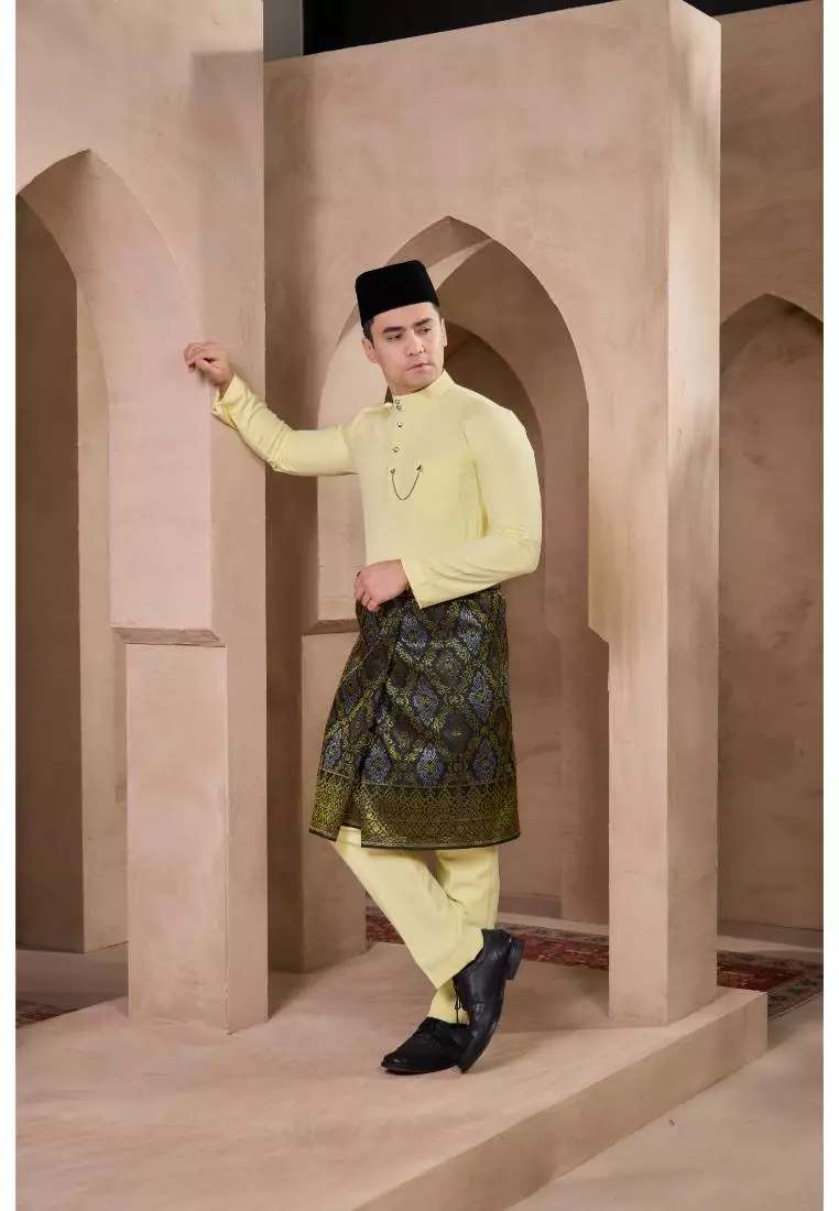 Baju Melayu Mahkota