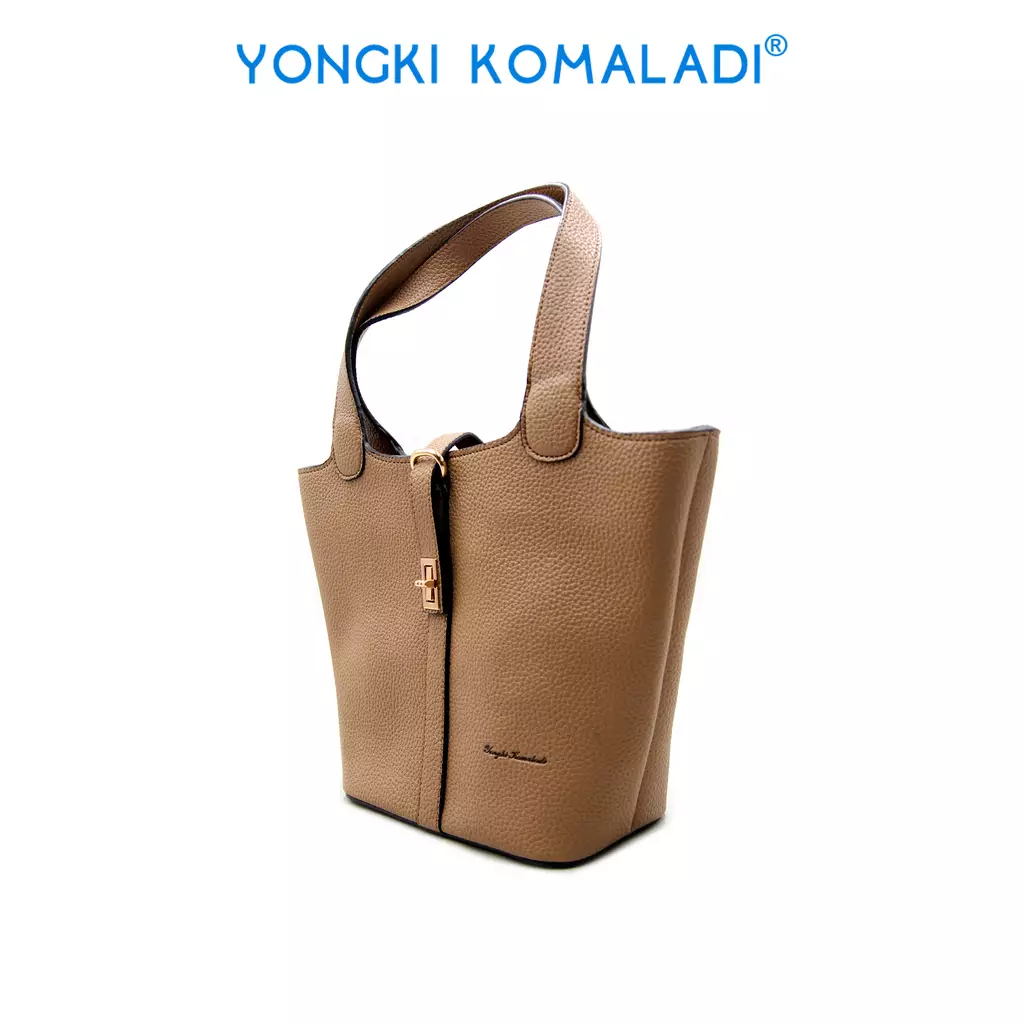 [ ORIGINAL ] YONGKI KOMALADI SHOULDERBAG OL-SYGNO4500046 MOCCA