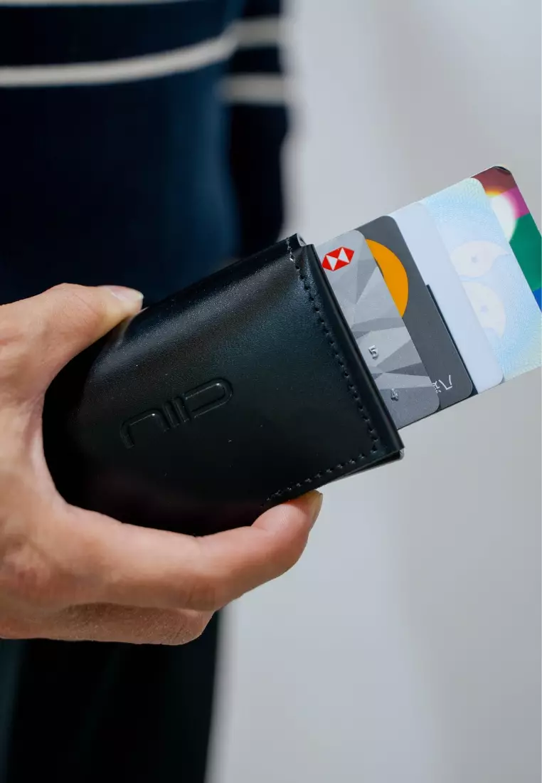 NIID Slide III 防刮牛皮 RFID銀包卡片盒 - 午夜黑