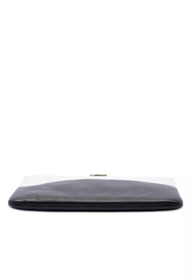 Pre-Loved Chanel Medium Bicolor Goatskin Boy O Case Clutch