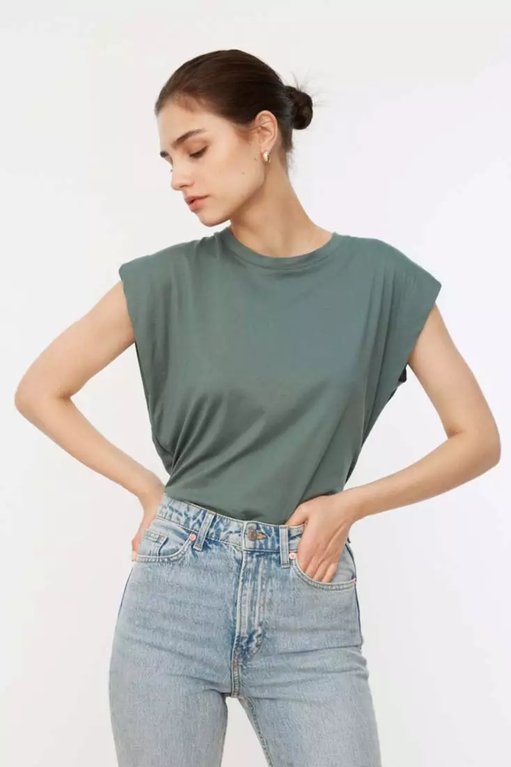 Padded Basic T-Shirt