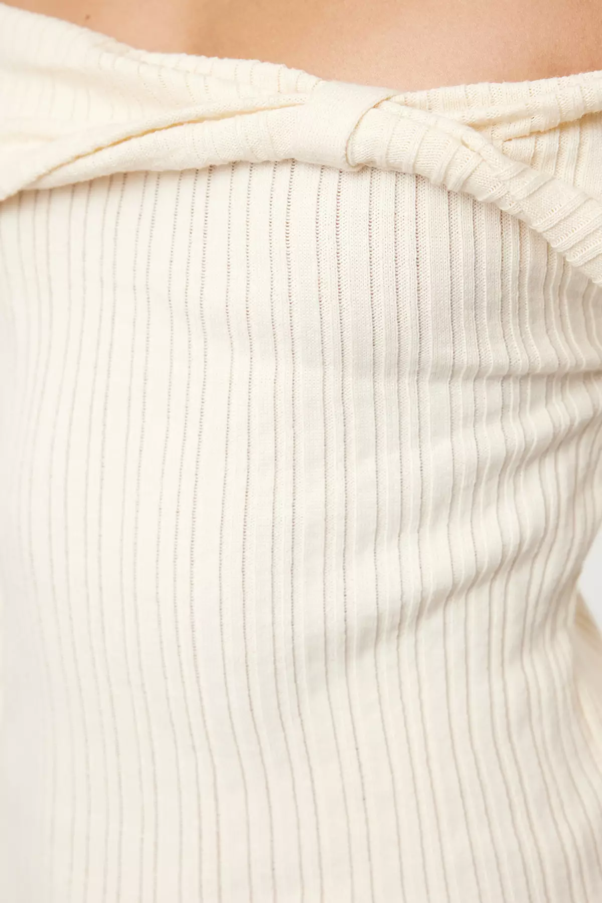 Ecru*001 Carmen Collar Color Block Knitwear Sweater TWOAW25KZ00170