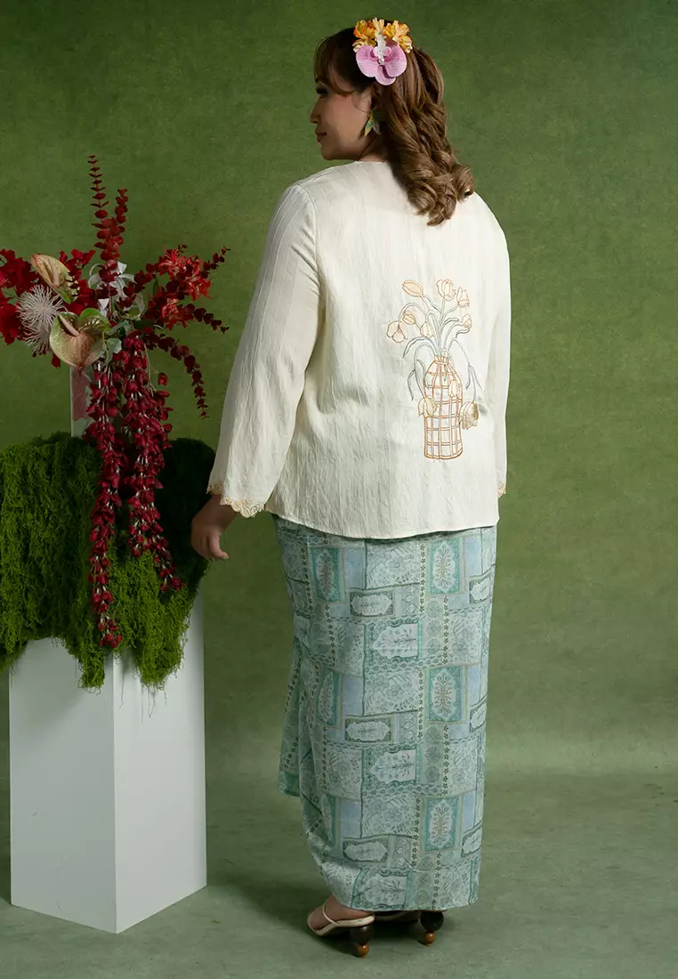 Rina Plus Size 2-in-1 Kebaya Set