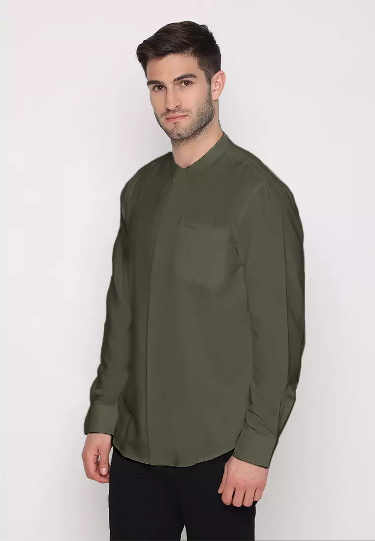 POLICE Kemeja Koko Polos Cotton Soft Olive Tua Regular Fit Lengan Panjang Pria
