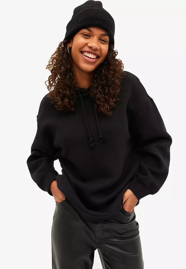 Black hoodie hotsell no drawstring