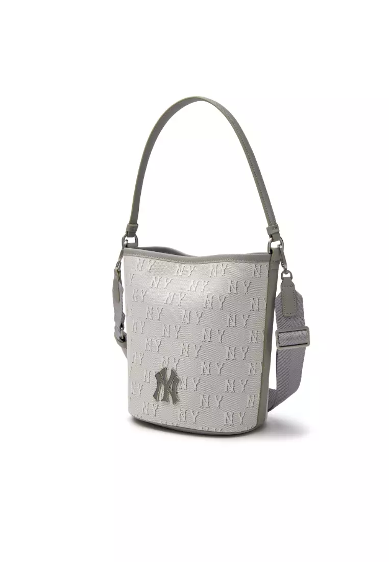 ハンドバッグ [ MLB ] CLASSIC MONOGRAM JAQUARD BUCKET BAG CLASSIC MONOGRAM JACQUARD BUCKET BAG NEW YORK YANKEES