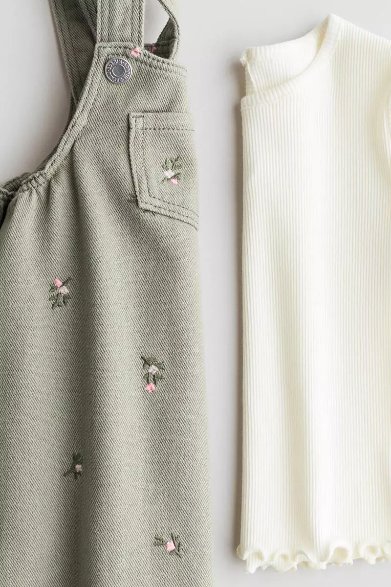 2-piece dungaree dress and top set