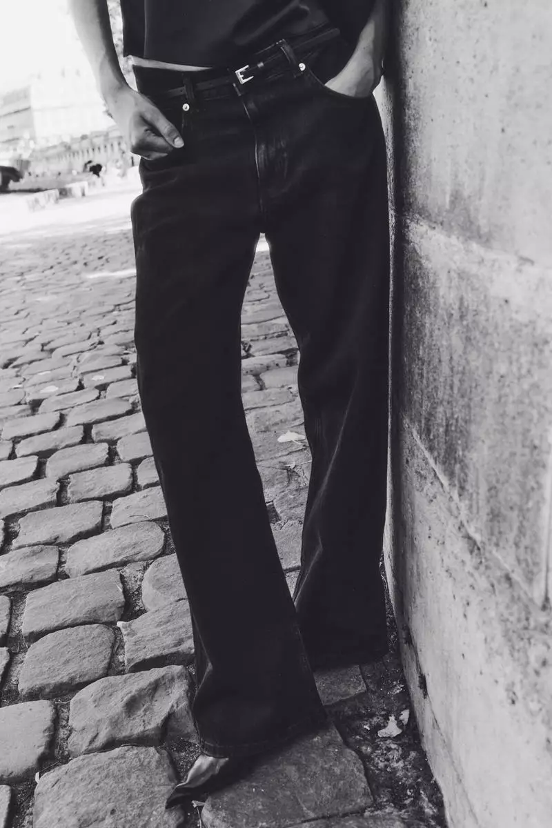 Wide High Waist Jeans