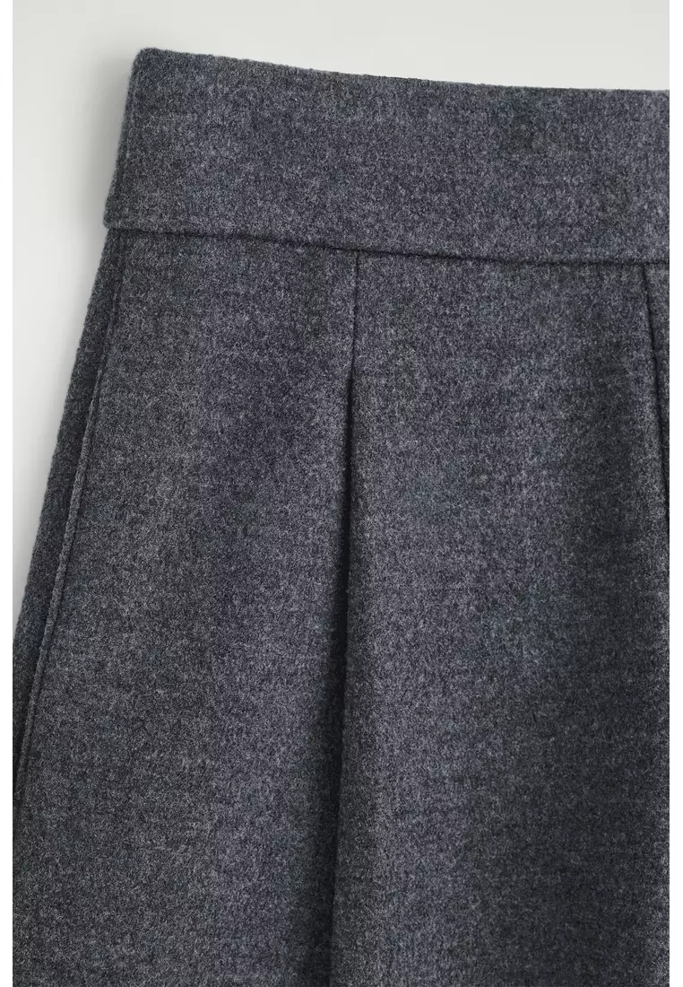 BOILED-WOOL BARREL-LEG TROUSERS