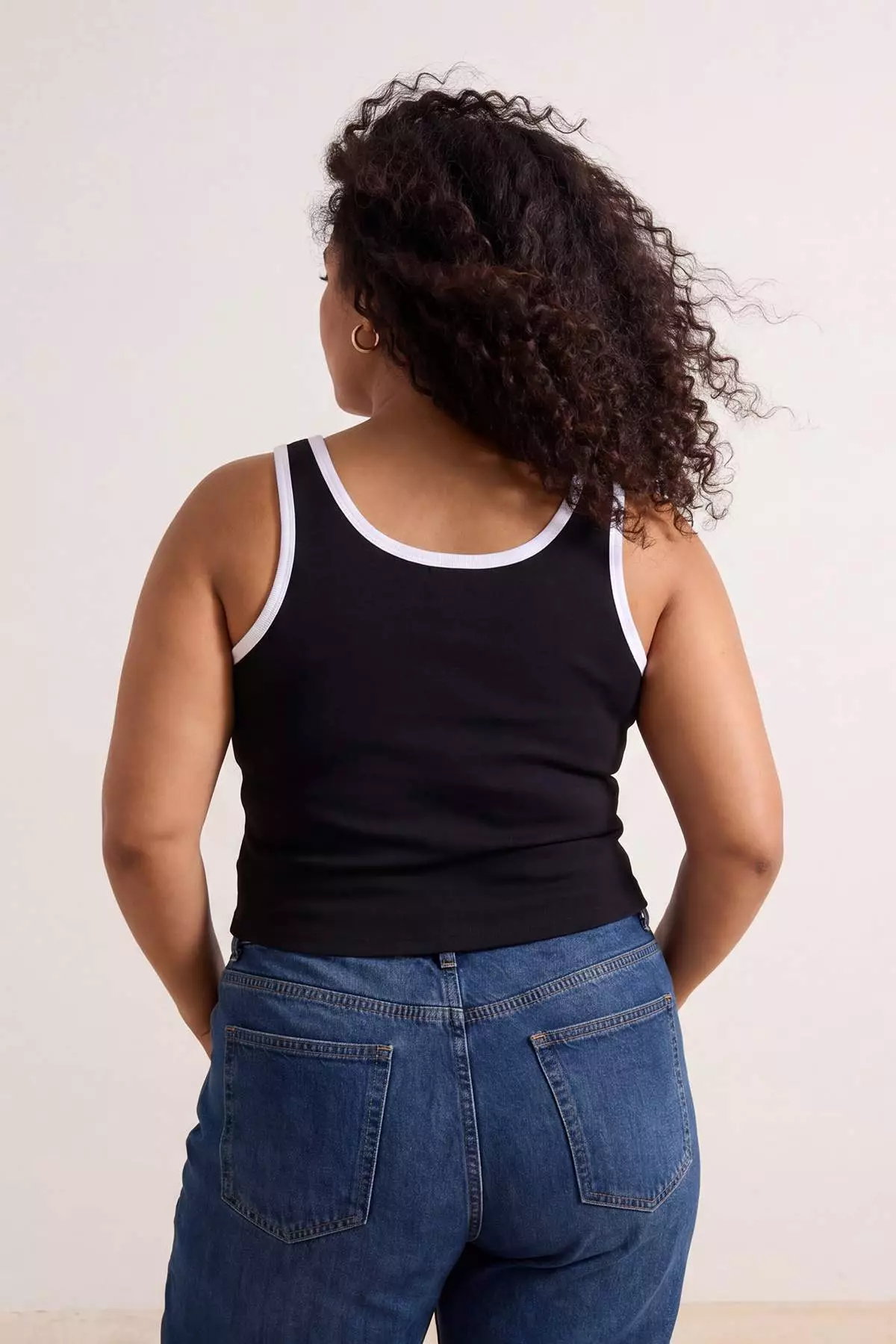 Black Pool Collar Contrast Piping Detailed Plus Size Tank Top Tbbss26Cv00011