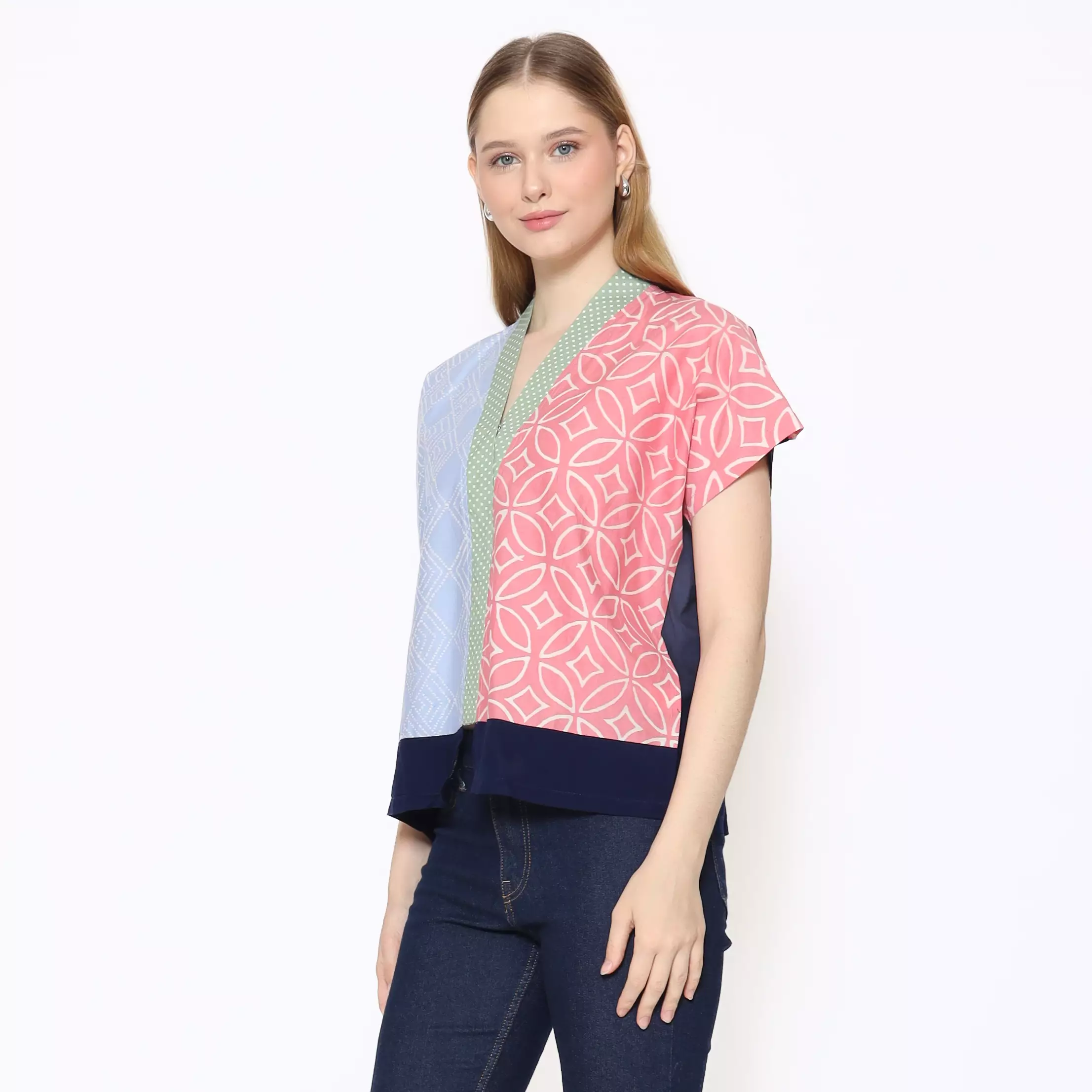 Blouse Batik Wanita - Bhatara Batik Fidelya - Atasan Batik Modern Lengan Pendek