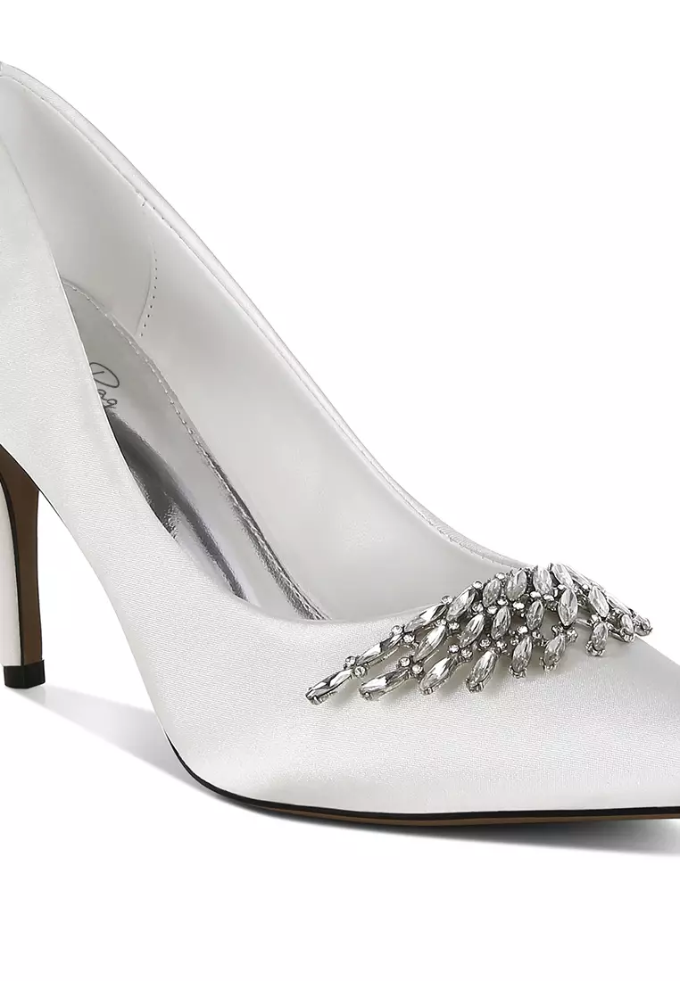 Bros Berlian Imitasi Detail Satin Pumps Warna Putih