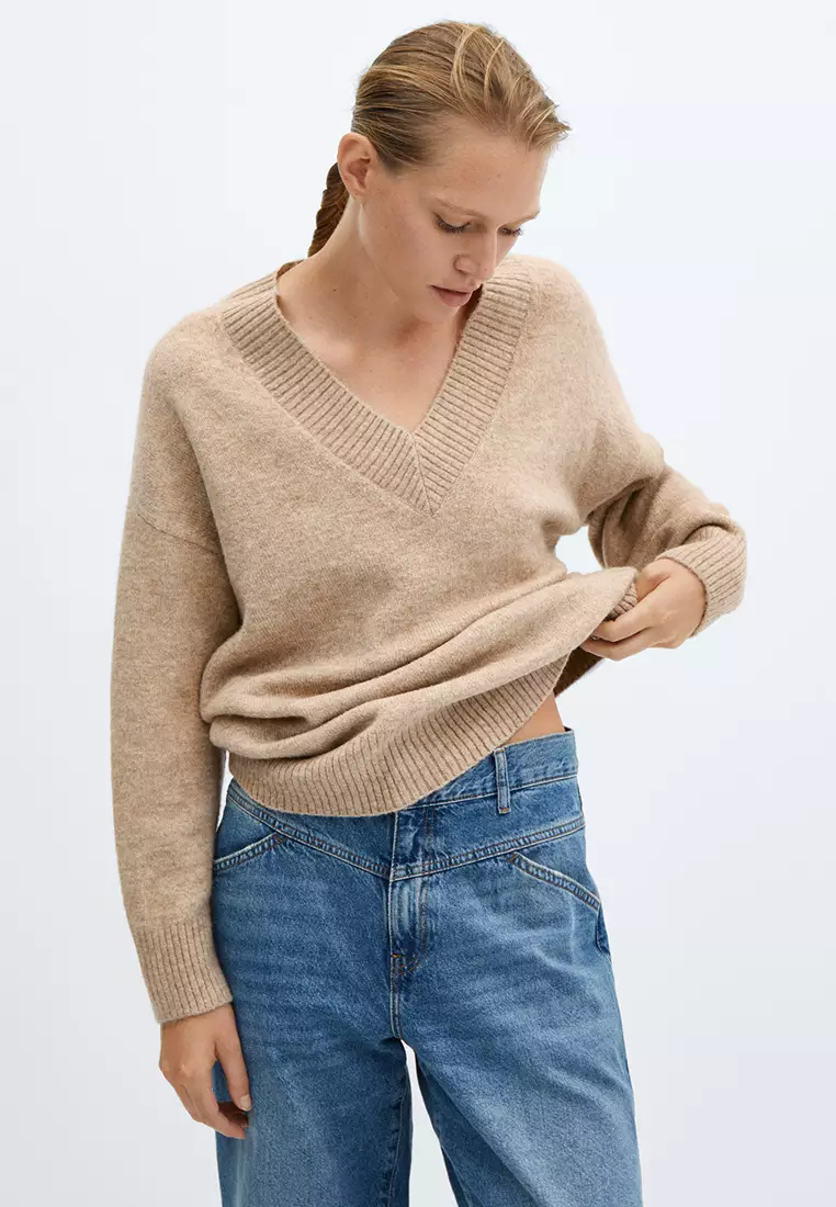 Mango Oversized V Neck Sweater 2024 Buy Mango Online ZALORA