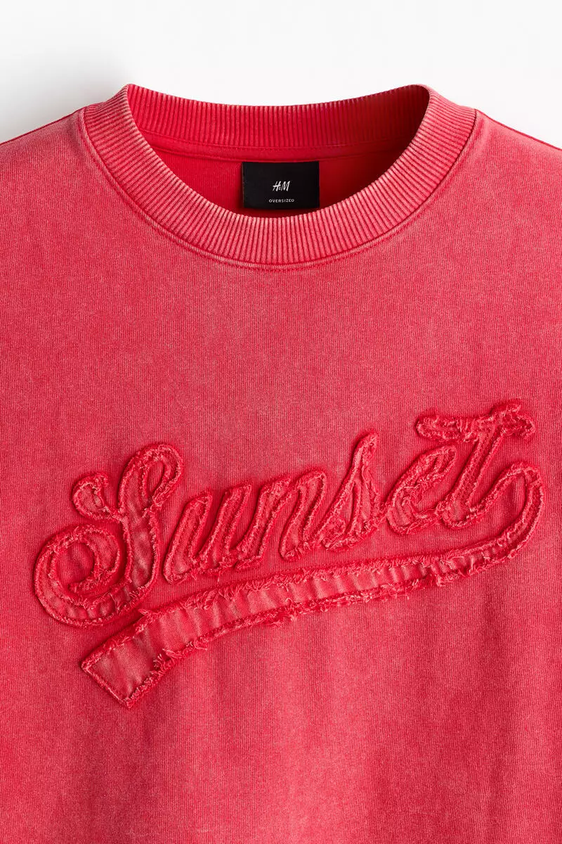 Oversized Fit Boxy-style t-shirt