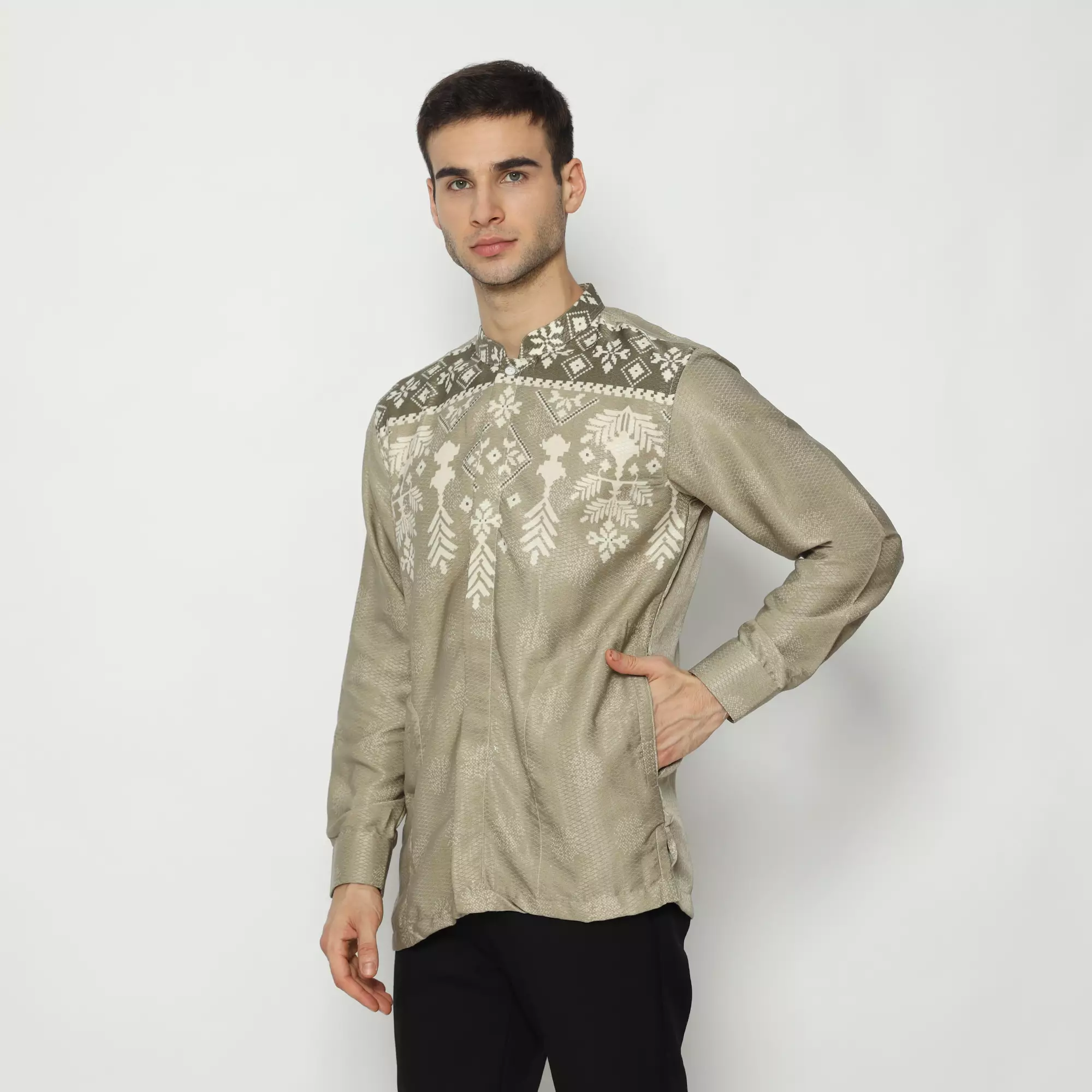 Platini Kemeja Koko Pria Lengan Panjang Katun 961304 BROWN