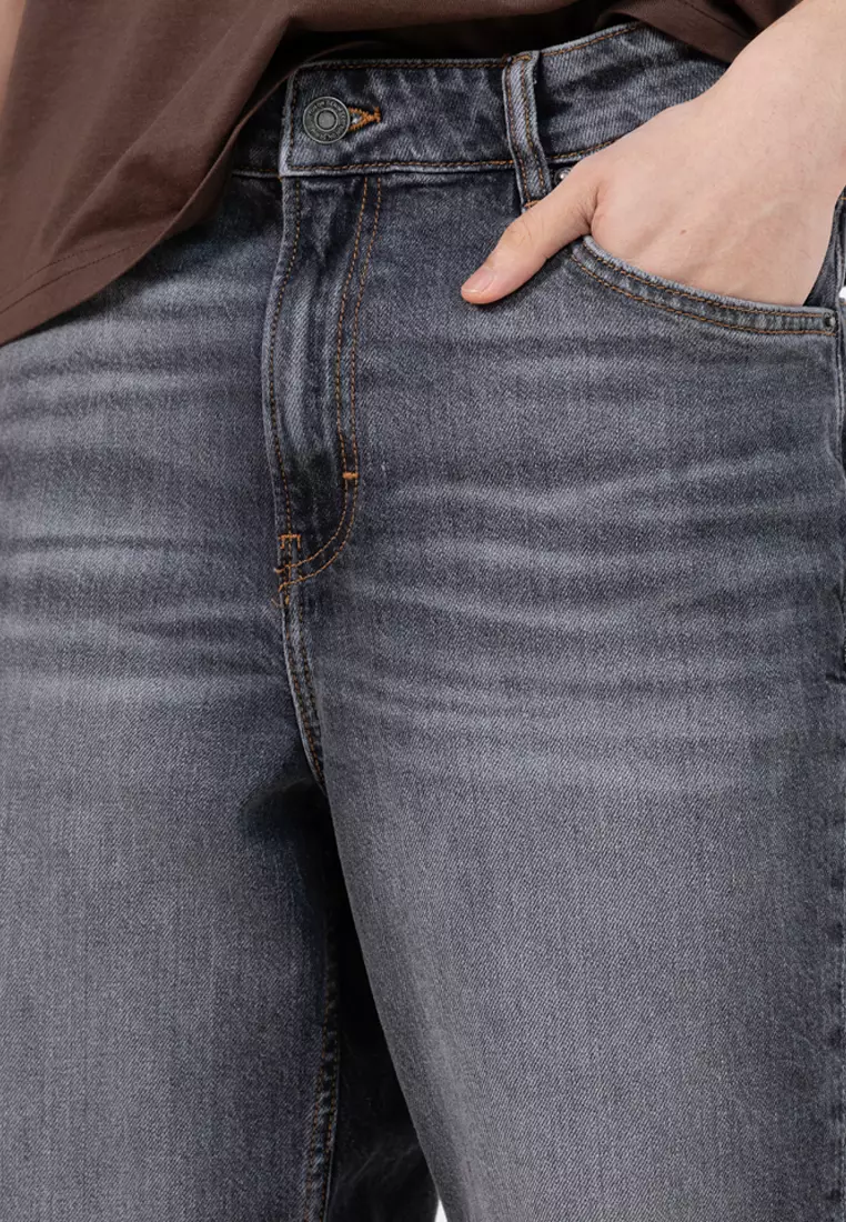 Loose Straight Jeans