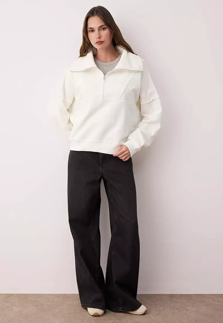 Ecru Regular/Normal Pattern Polar Fleece Zippered Pocket Detailed Thick Knitted Sweatshirt
