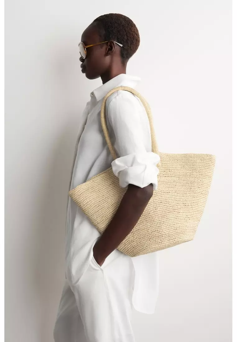HAND-WOVEN MARKET TOTE - STRAW