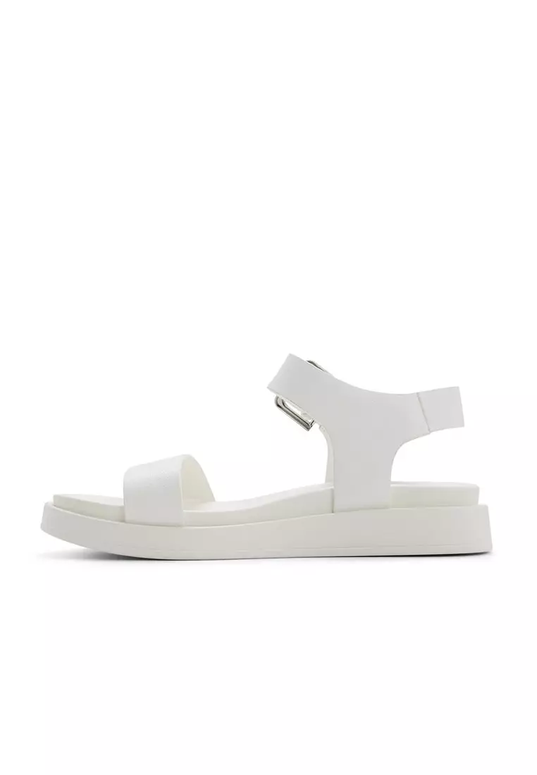 Calma Flat Sandals
