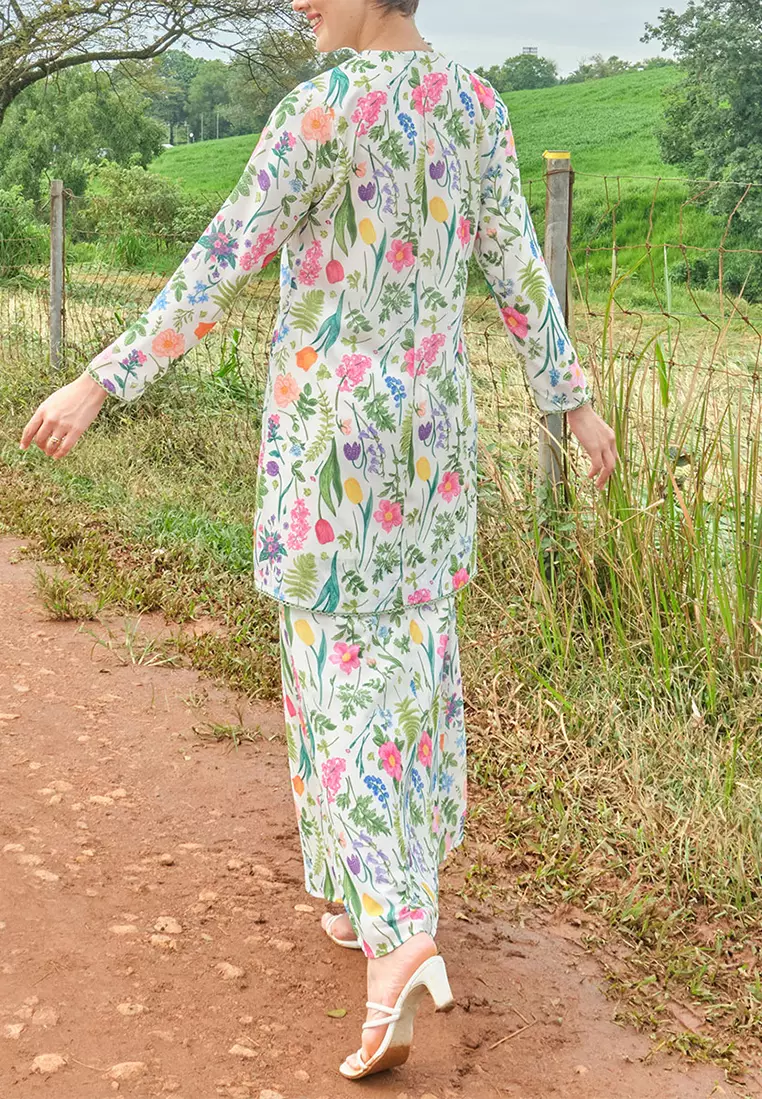 Duyong Blouse & Skirt - Cream Oasis