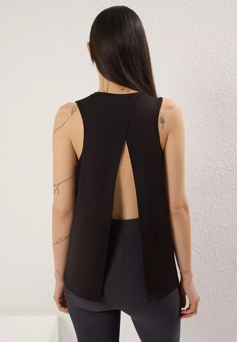 Black Micro Fabric Back Slit Detailed Sports Knitted Top/Blouse THMSS25BZ00009