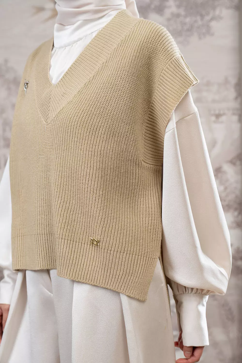 Klamby - Mecy Sleeveless Knit Vest Butter Cream