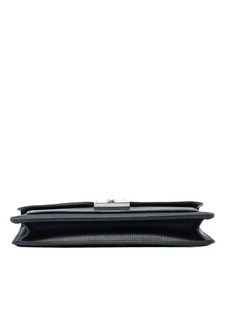 Pre-Loved Louis Vuitton Epi Neo Belaia Clutch
