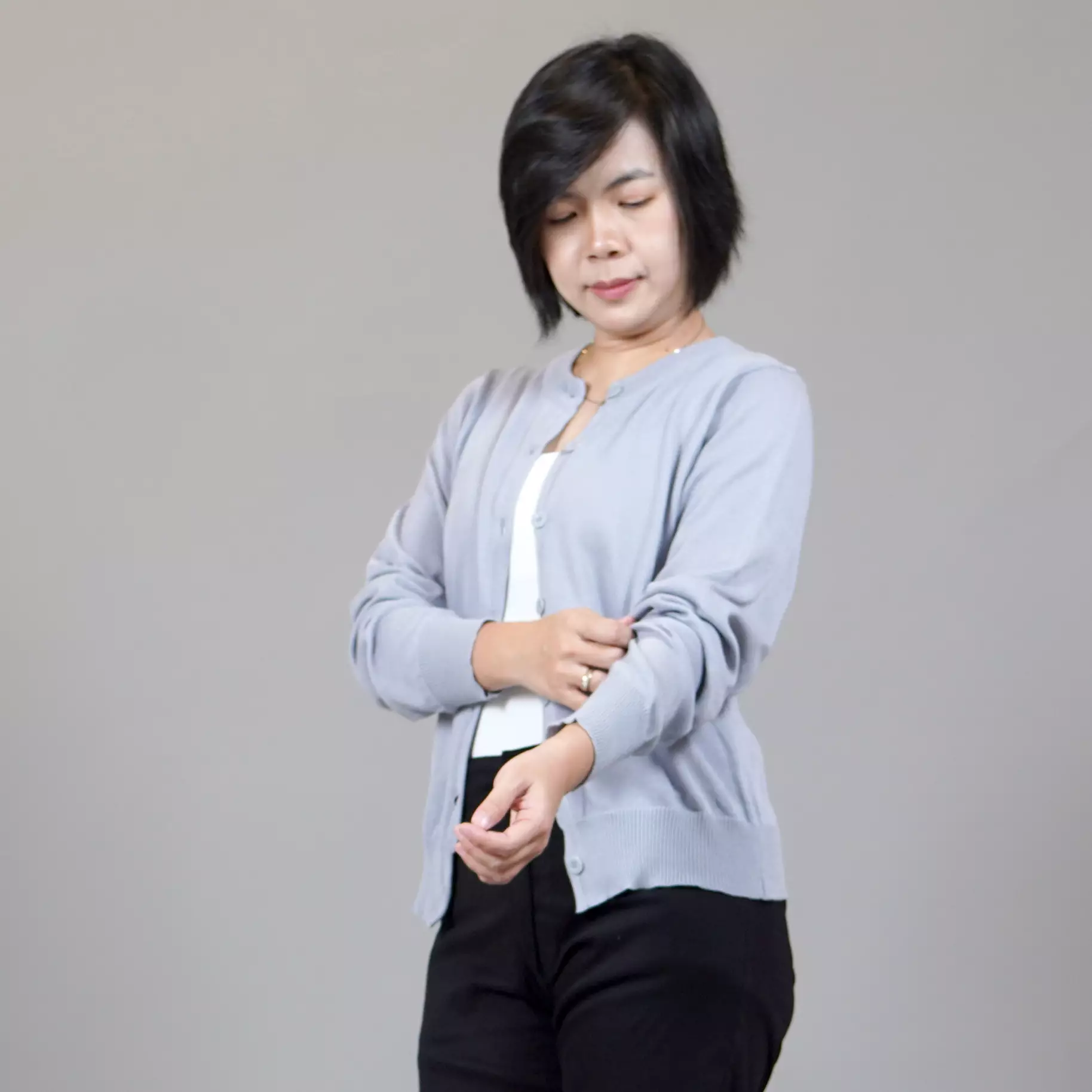  SANDRA Kardigan Rajut Wanita Gaya Korea Knit Cardigan - ABU MUDA