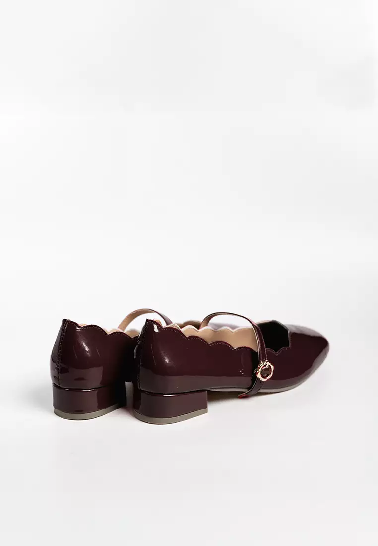 Scallop Glossy Mary Jane