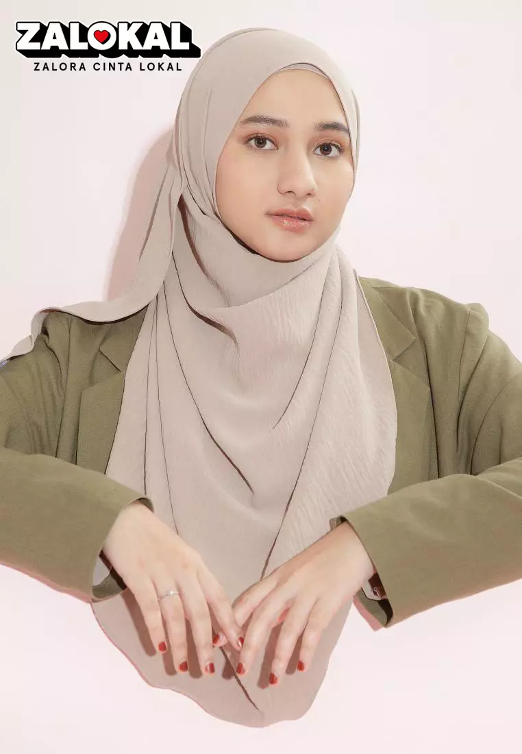 Jual Lozy Hijab Zeera Shawl Pashmina Melayu Lozy X Nadzira Nude Cream Original Zalora