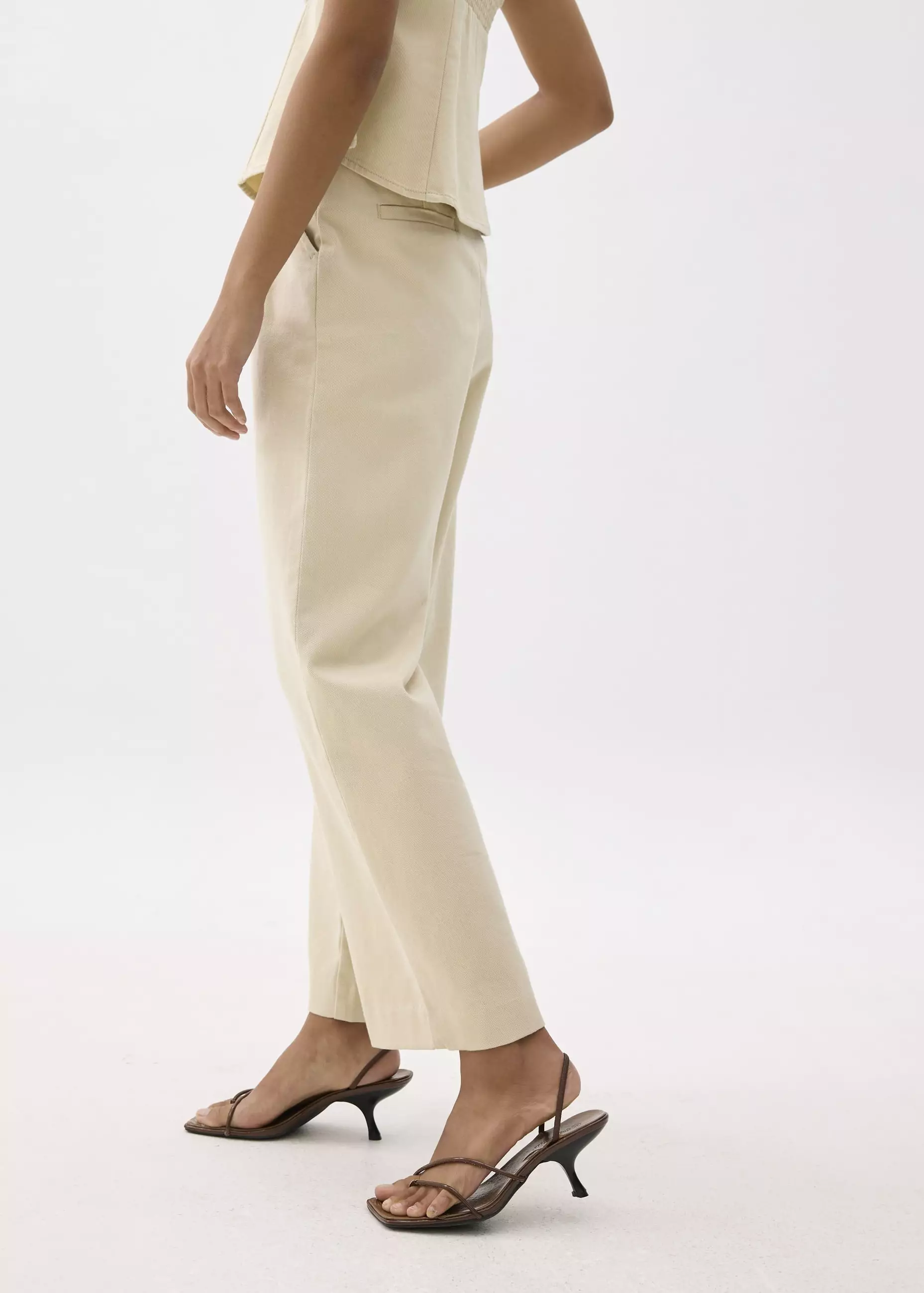 Celana Wanita - Denim Elastic Pleated Straight Leg Jeans