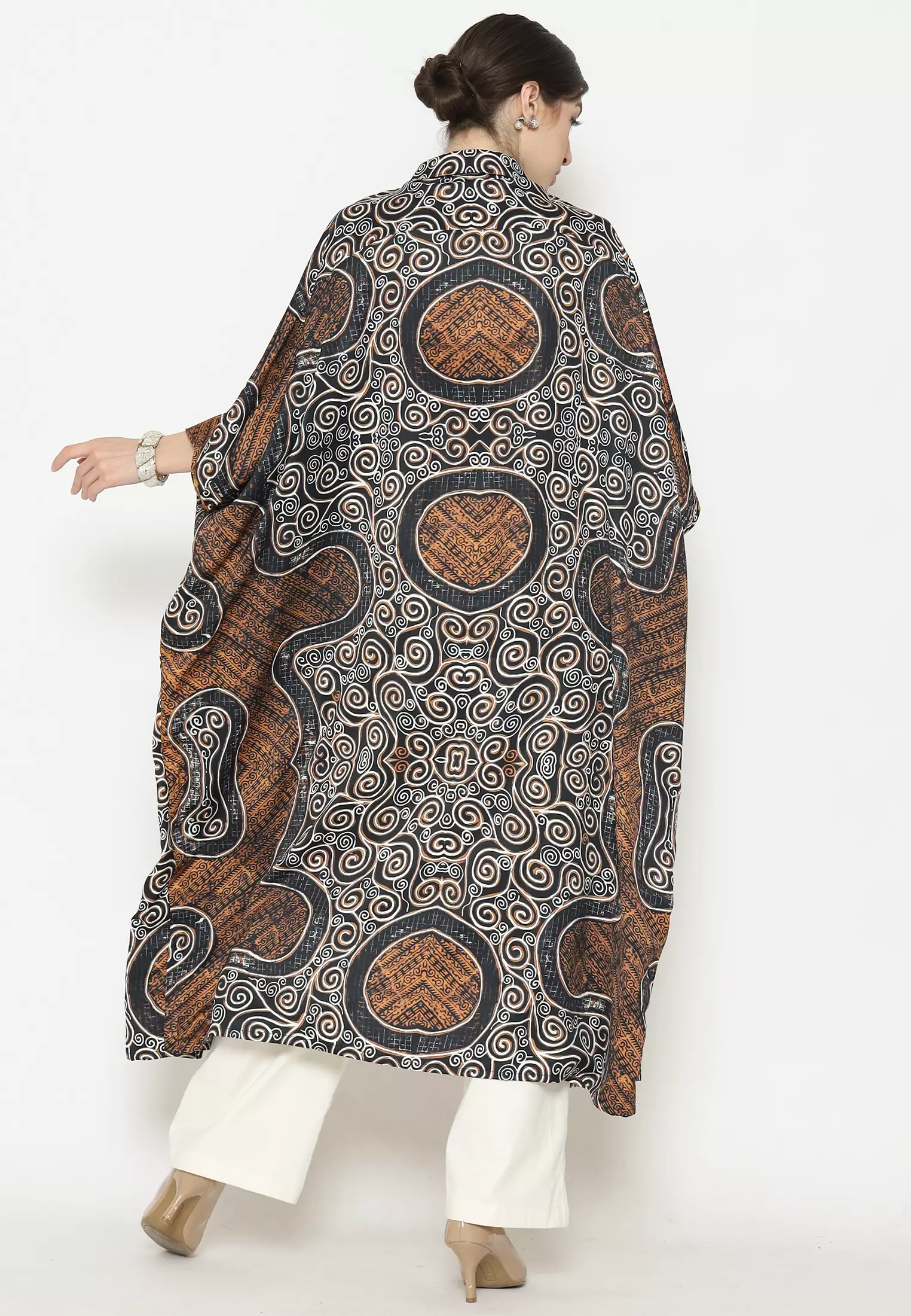 Kanzi Collared Kaftan
