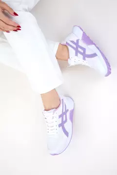 White/Lilac