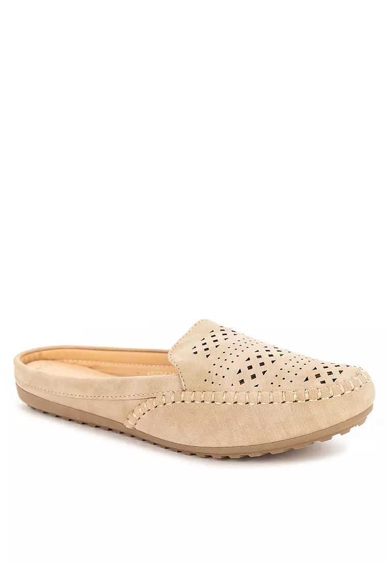 Discount on UNLISTED  shoes - SKU: VALERIE SLIDES SOFTAWALK
