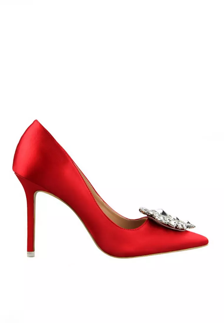 Red deals heels shiny