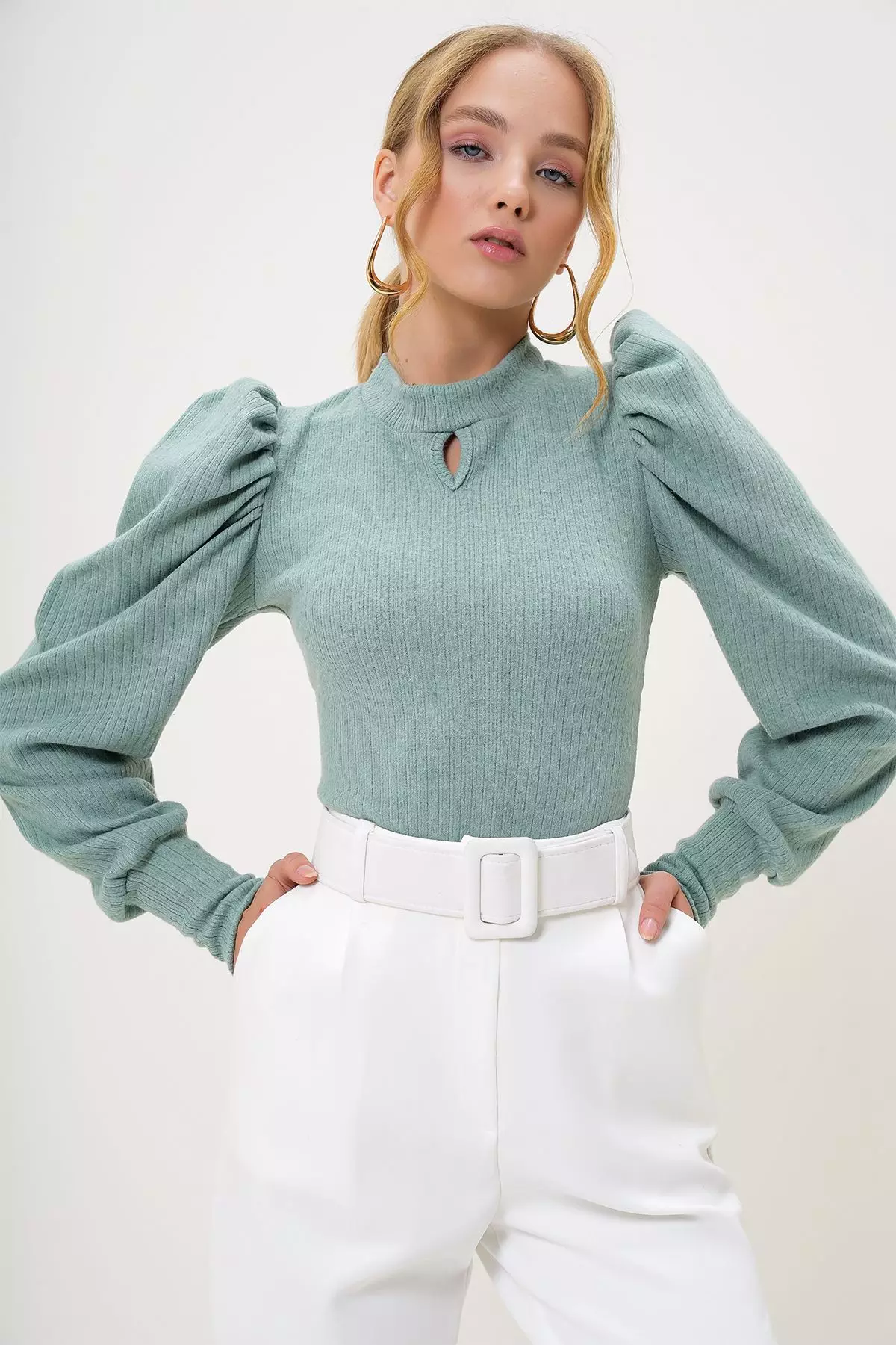 Women's Mint Crew Neck Drop Neck Princess Sleeve Knitwear Blouse