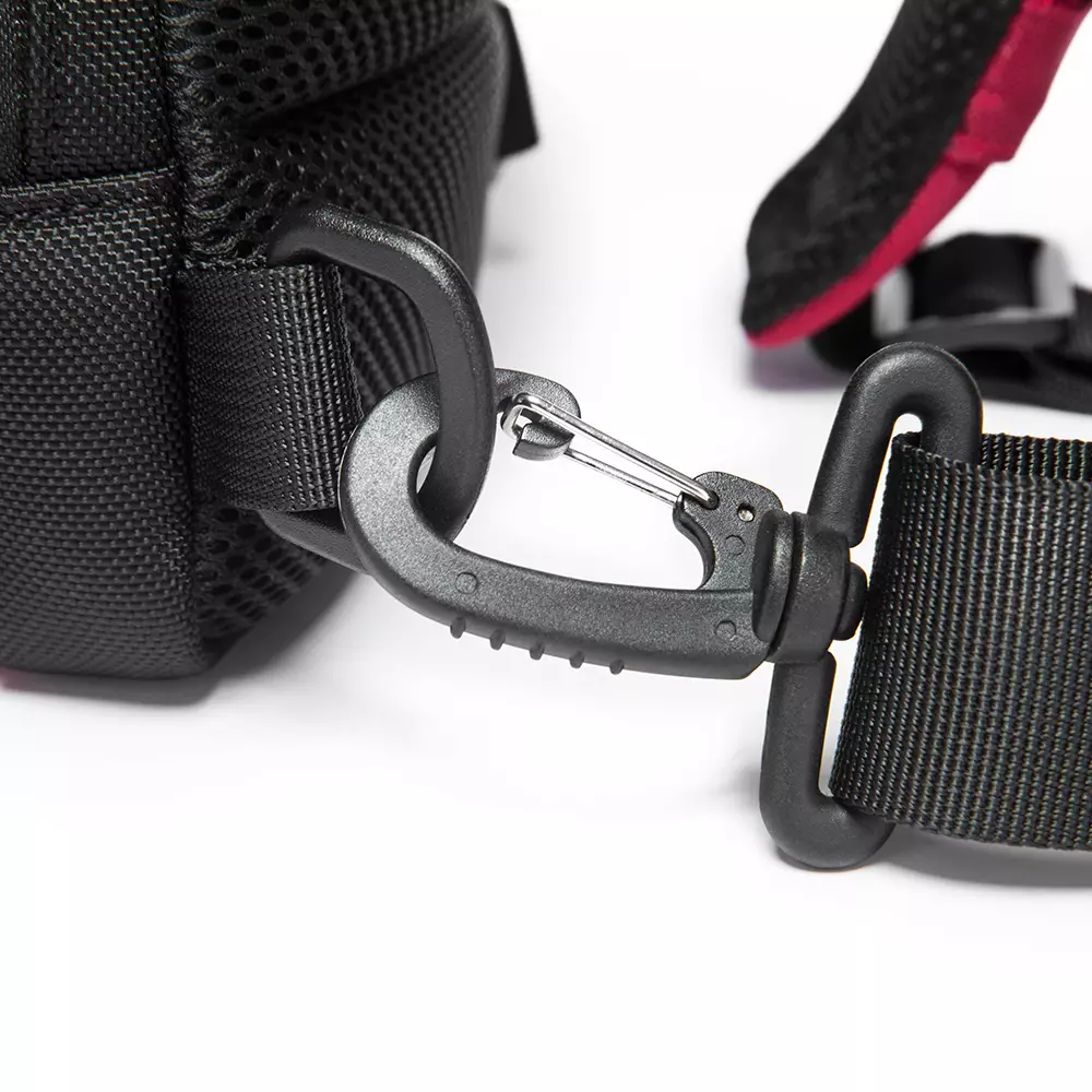 Bange BG22085 Tas Selempang Sling Bag Pria Lock - RED