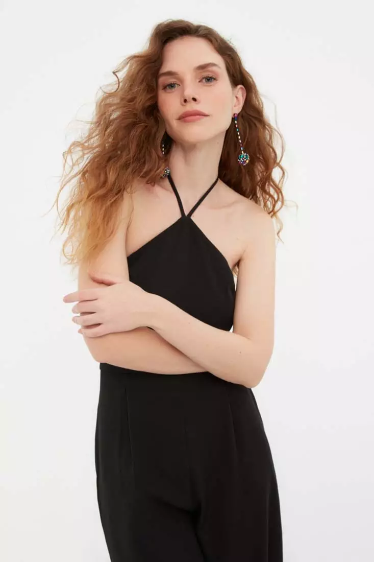 Black collar tie 2025 front sleeveless jumpsuit